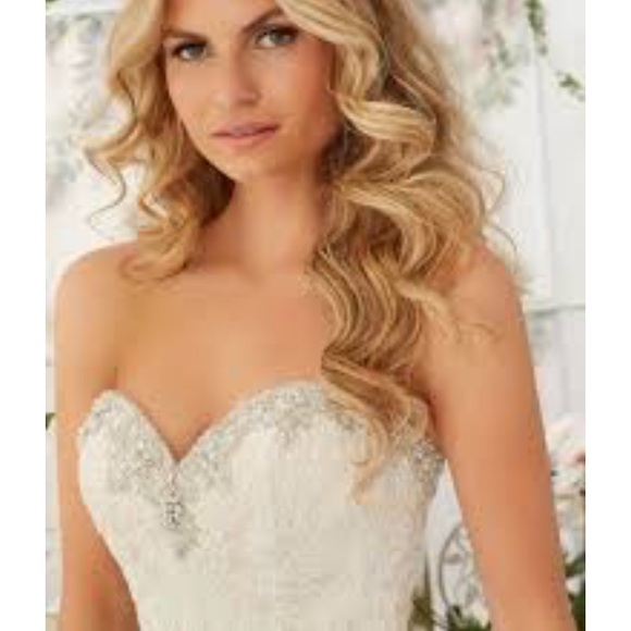 Mori Lee Wedding dress - Picture 3 of 6